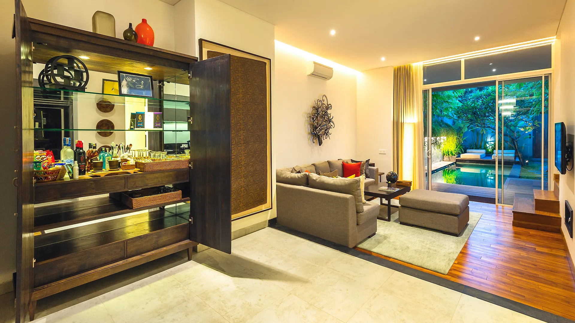 Hu'U Villas Seminyak