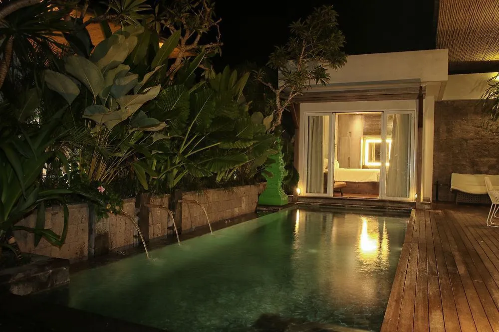 Hu'U Villas Seminyak
